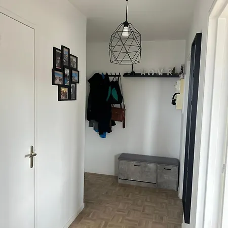 Private In Shared B&B 프랑콩빌
